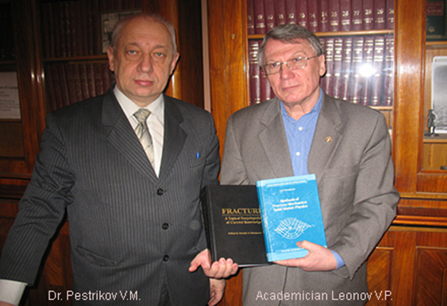 Dr. Cherepanov donating books to the Russian Academy of Sciences